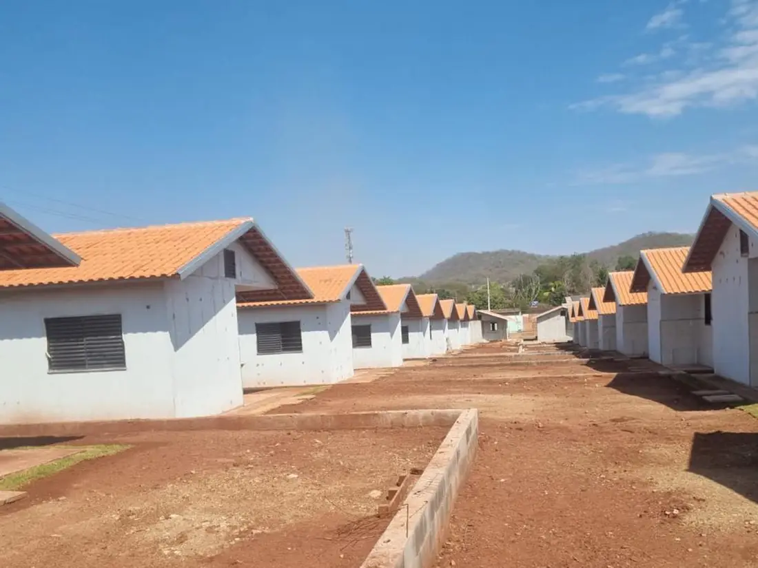 Unidades habitacionais concluídas em conjunto executado pela Trento